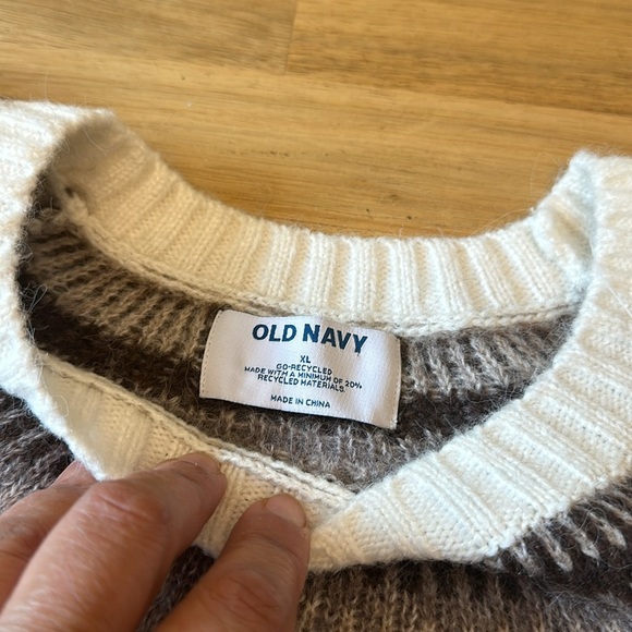 OLD NAVY ⭐️sweater - Picture 4 of 5
